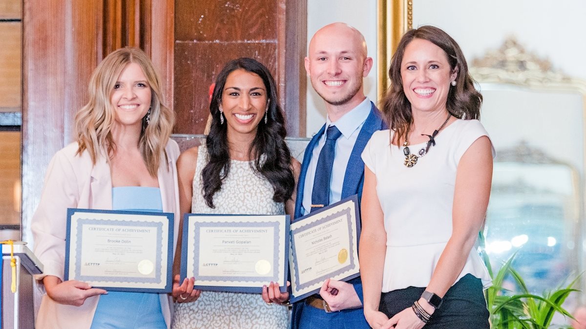 2021 DDS and Dental Hygiene graduates earn awards