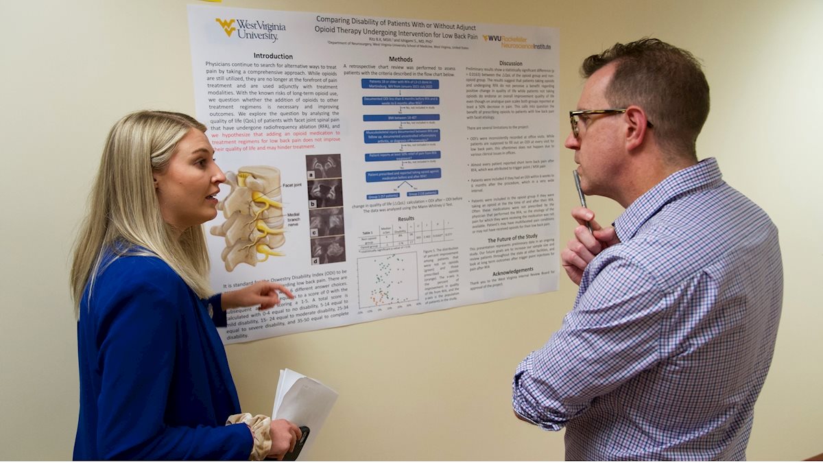 Annual research symposium helps Eastern Campus students and residents build vital research skills