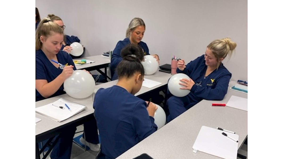 Beckley Campus sophomores learn head and neck assessment skills through interactive activity