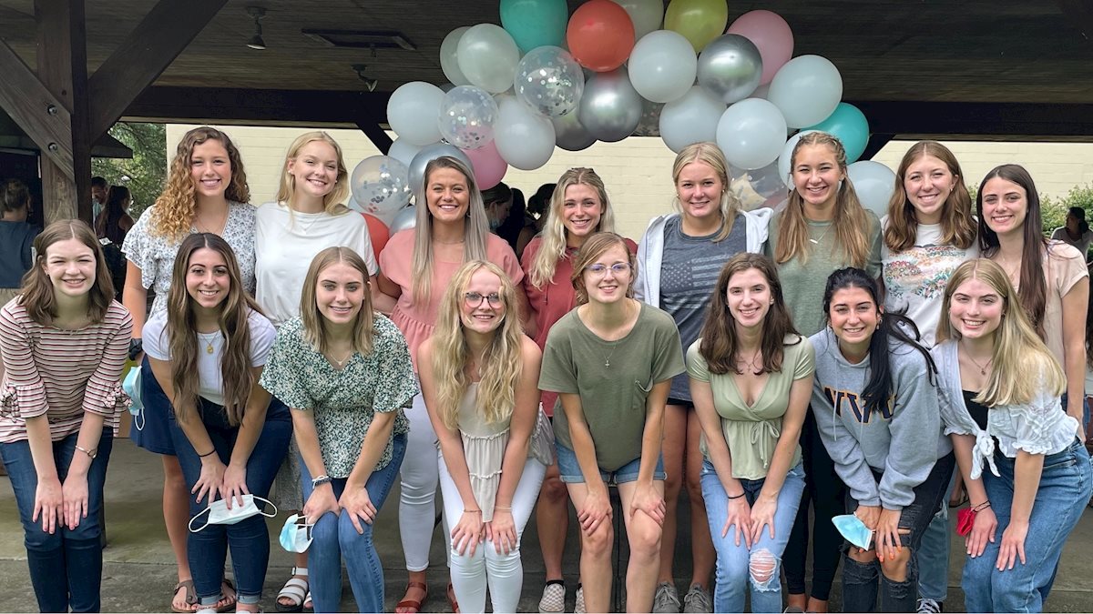 Dental hygiene students excited to kick off semester with annual picnic