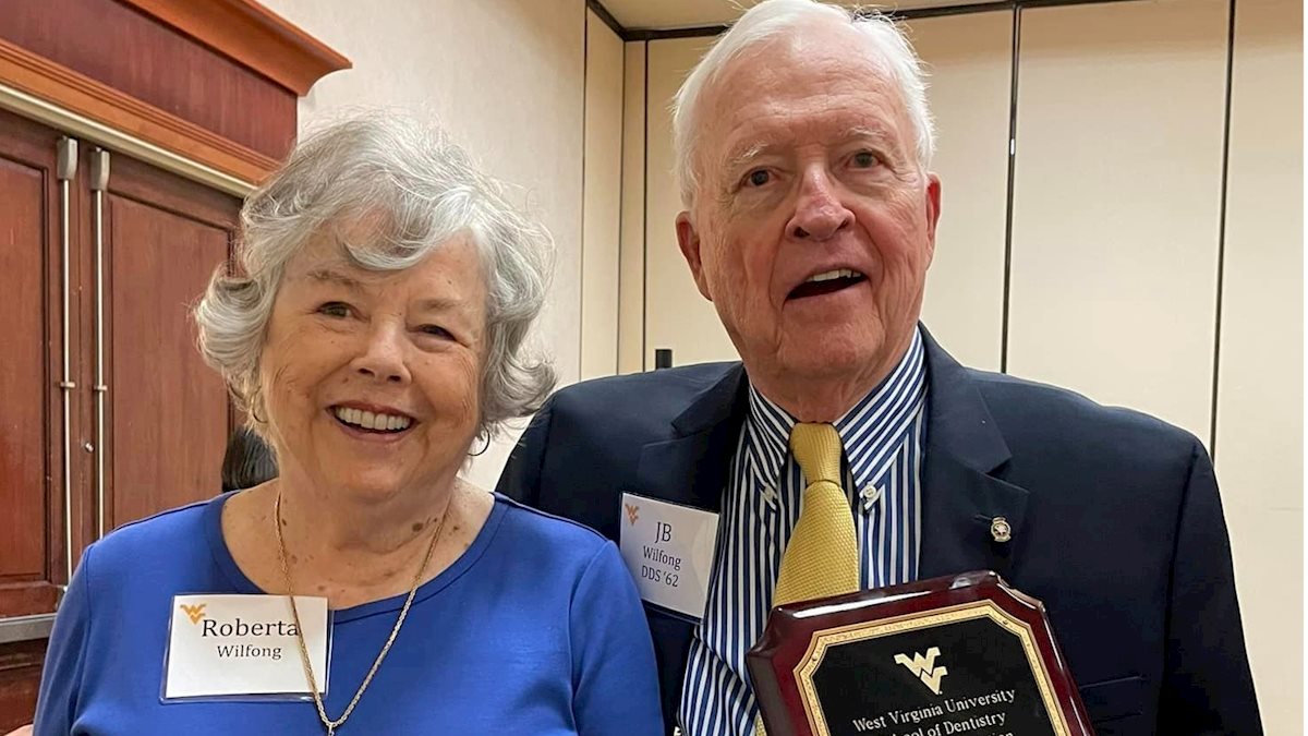 Dr. John B. Wilfong receives distinguished alumnus award