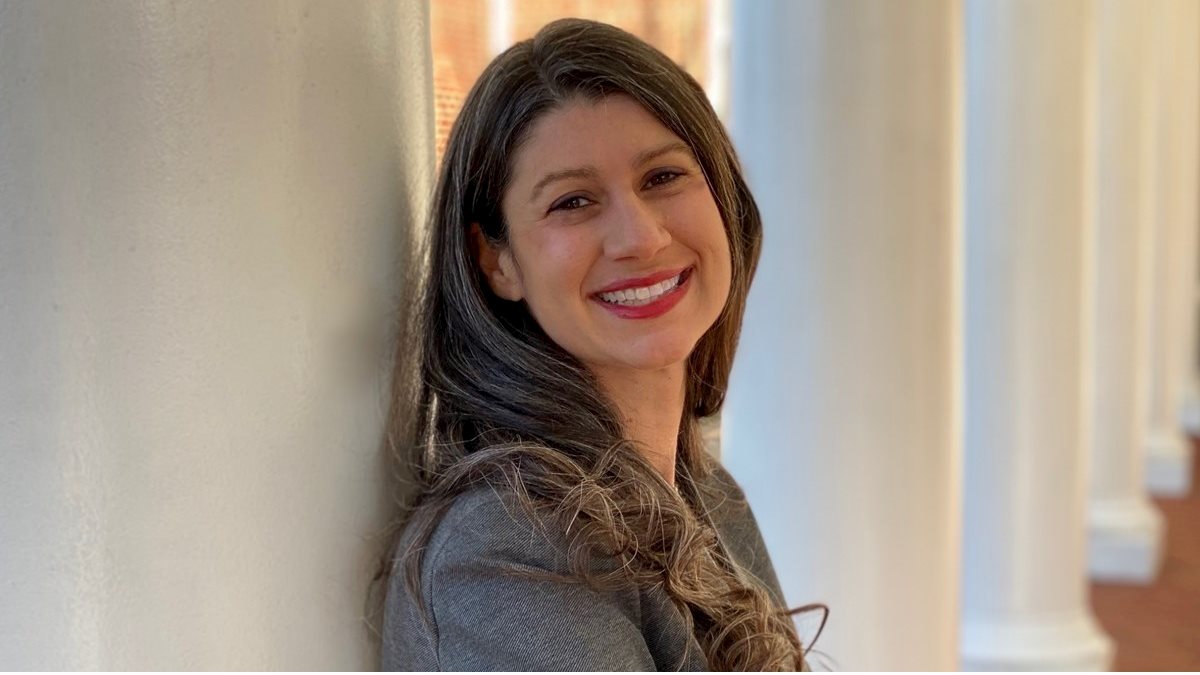 Epidemiology and Biostatistics faculty member honored with Chancellor’s Outstanding Scholar Award  