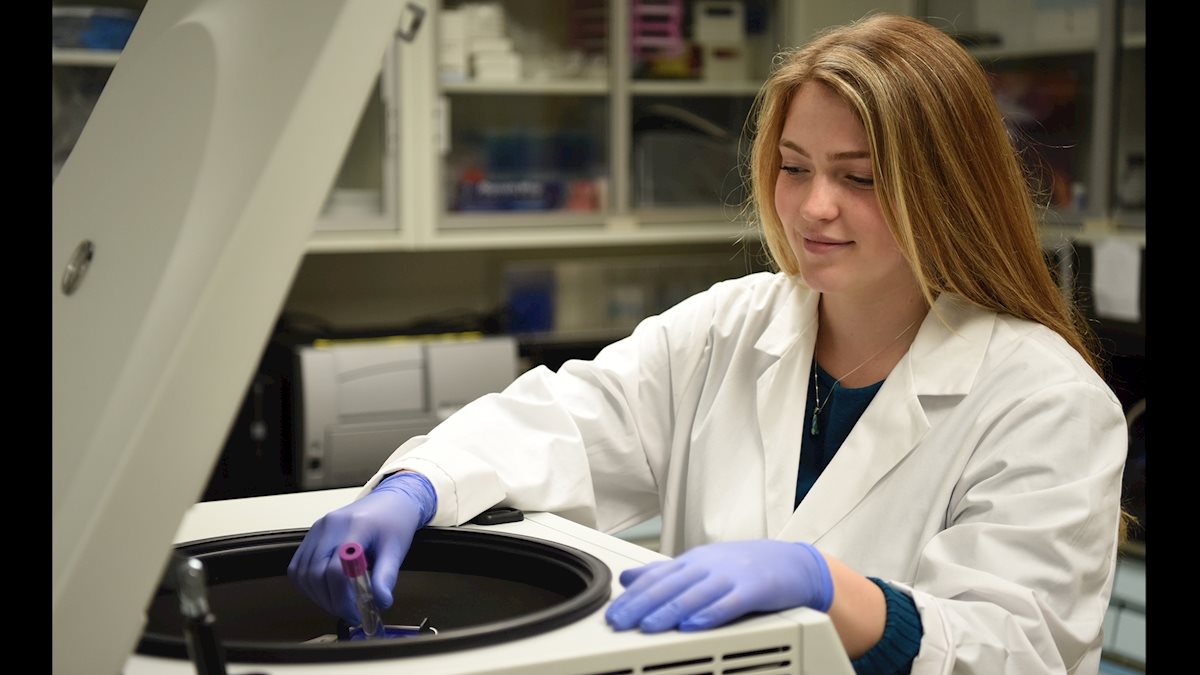 Exercise Physiology student presents research at Posters on the Hill event in Washington, D.C