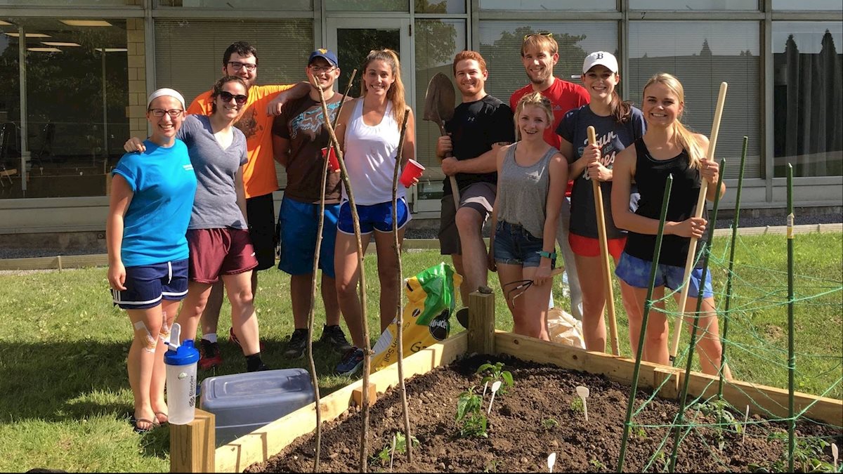 Free dirt therapy available at WVU’s Health Sciences Center