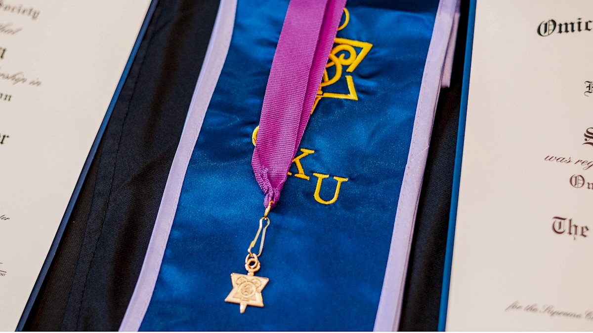 Honor society inducts newest members from WVU School of Dentistry