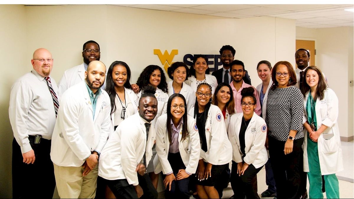 Howard University Medical Students Visit WVU Department of Surgery