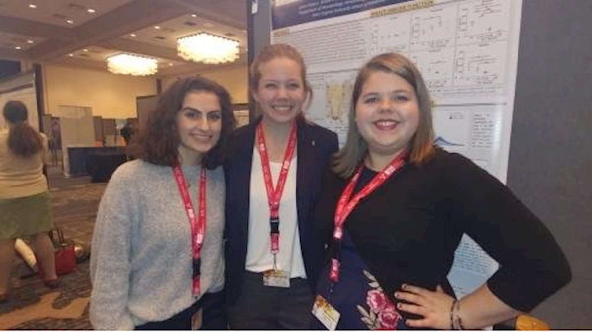 Immunology and Medical Microbiology B.S. students present their research at Autumn Immunology Conference