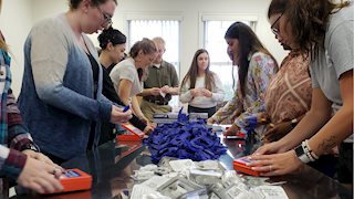 WVU volunteers assemble more than 1,700 Naloxone rescue kits 