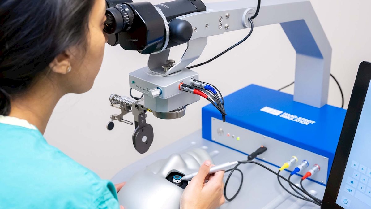 New training technology and simulation lab provides ophthalmology residents with valuable experience