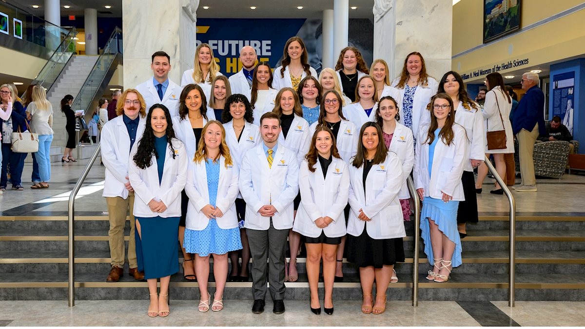Physician Assistant Studies program holds white coat ceremony, students begin clinical rotations