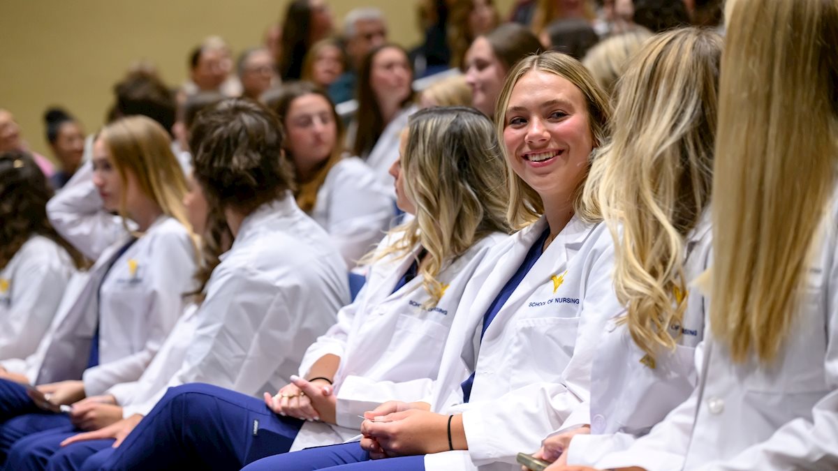 Sophomores officially enter the study of nursing during Fall Pledge Ceremony 