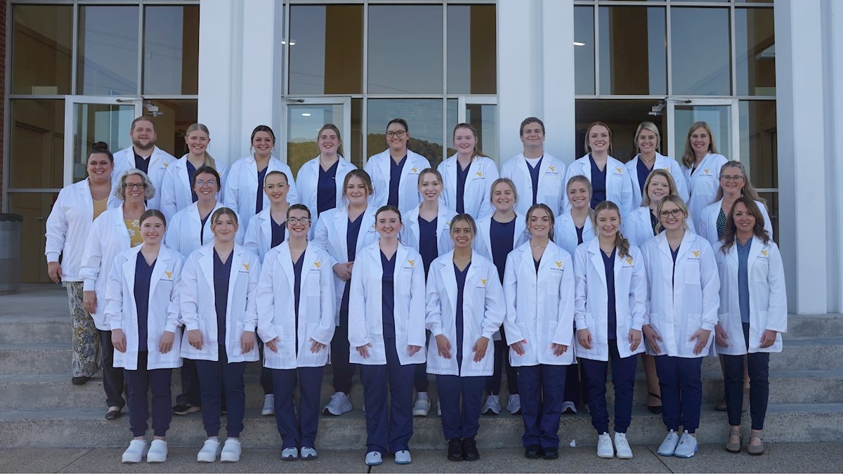 WVU School of Nursing Keyser Campus sophomores participate in Pledge Ceremony